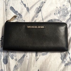 Michael Kors Leather Large Zip Wallet
